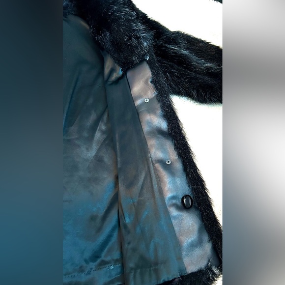 Source Unknown Black Faux Fur Leather Jacket - Picture 4 of 9